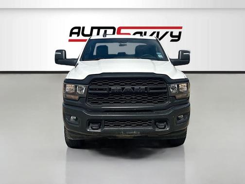 Bright White Clearcoat 2023 RAM 2500 Tradesman Crew Cab 4x4 8' Box