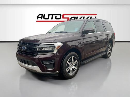 JEWEL RED MET TINTED CC 2024 Ford Expedition XLT