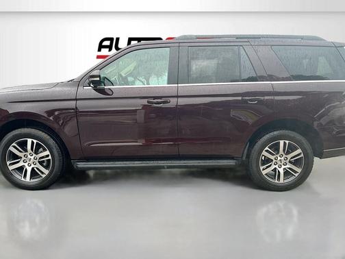 JEWEL RED MET TINTED CC 2024 Ford Expedition XLT