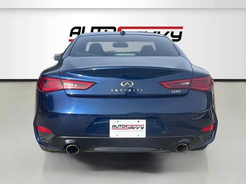 2022 INFINITI Q60 LUXE