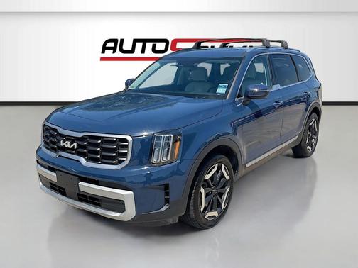 Midnight Lake Blue 2023 Kia Telluride S
