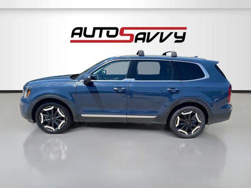 Midnight Lake Blue 2023 Kia Telluride S