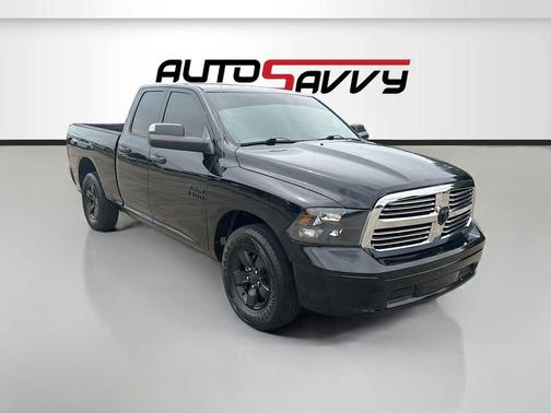 Diamond Black Crystal Pearlcoat 2021 RAM 1500 Tradesman
