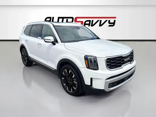 Glacial White Pearl 2023 Kia Telluride SX