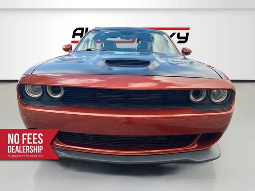 Sinamon Stick 2022 Dodge Challenger R/T