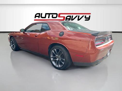 Sinamon Stick 2022 Dodge Challenger R/T