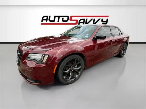 2021 Chrysler 300 Touring