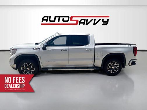White Frost Tricoat 2024 GMC Sierra 1500 SLT