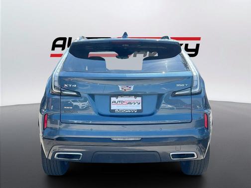 Deep Sea Metallic 2025 Cadillac XT4 Sport