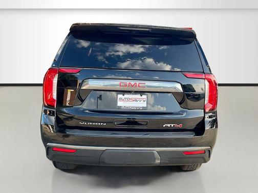 Onyx Black 2022 GMC Yukon 4WD AT4