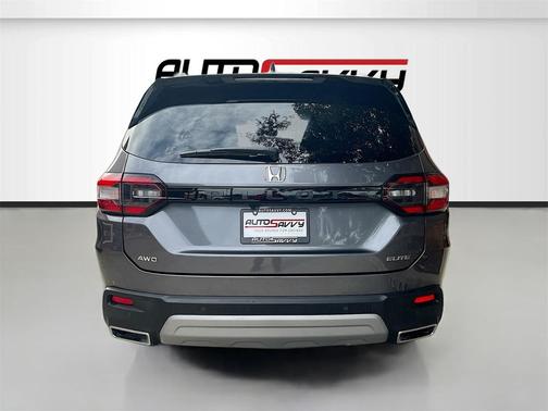 2025 Honda Pilot Elite