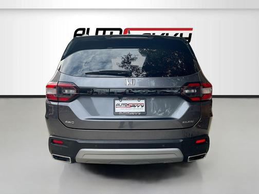 2025 Honda Pilot Elite