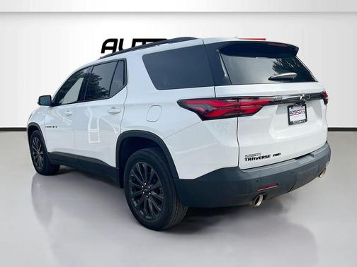 2022 Chevrolet Traverse RS