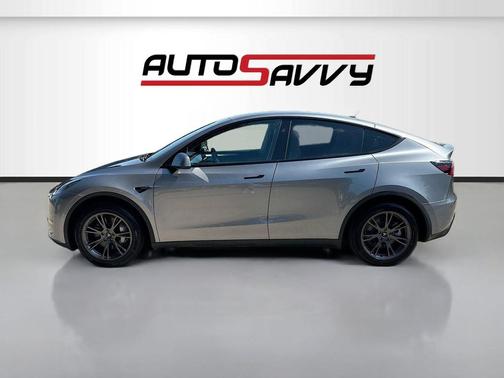 Stealth Grey 2025 Tesla Model Y Long Range Dual Motor Rear-Wheel Drive