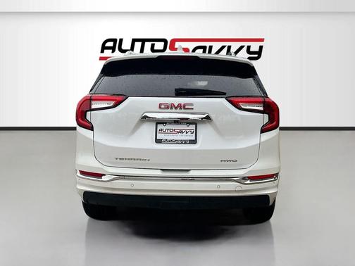 2024 GMC Terrain Denali