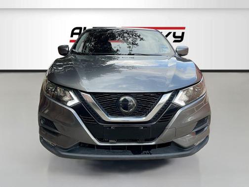 2022 Nissan Rogue Sport S