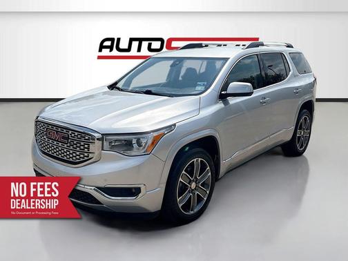 Quicksilver Metallic 2019 GMC Acadia Denali