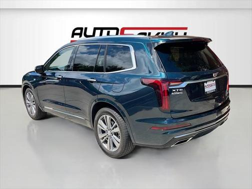 2024 Cadillac XT6 Premium Luxury FWD