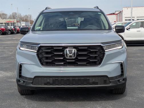 2024 Honda Pilot Touring 8-Passenger