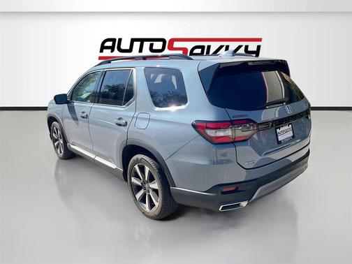 2024 Honda Pilot Touring 8-Passenger