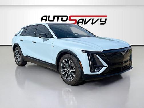 Nimbus Metallic 2025 Cadillac LYRIQ Sport