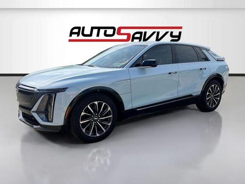 Nimbus Metallic 2025 Cadillac LYRIQ Sport