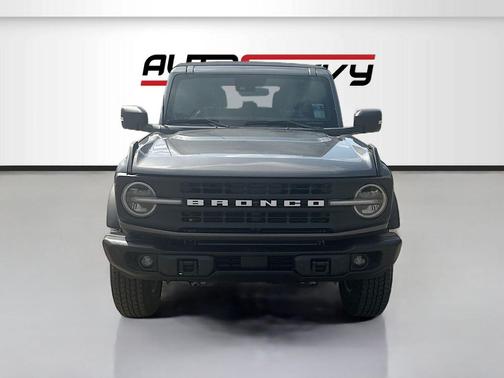 CARBONIZED GRAY METALLIC 2022 Ford Bronco Badlands