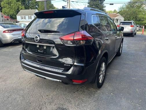 Magnetic Black 2017 Nissan Rogue SV