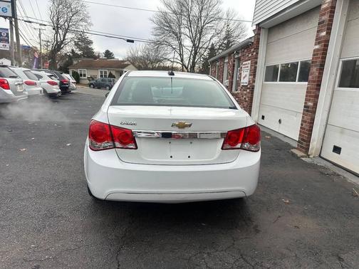 2015 Chevrolet Cruze LS