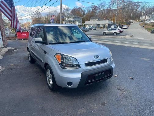 2011 Kia Soul +