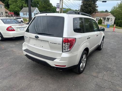 Satin White Pearl 2010 Subaru Forester 2.5 X Premium