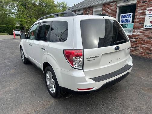 Satin White Pearl 2010 Subaru Forester 2.5 X Premium