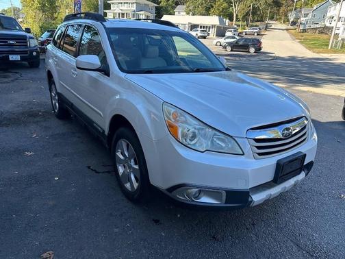 2011 Subaru Outback 3.6 R Limited