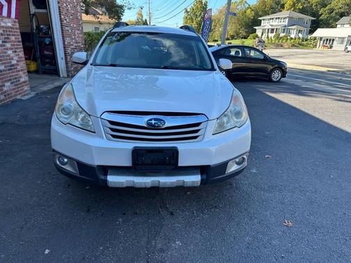 2011 Subaru Outback 3.6 R Limited