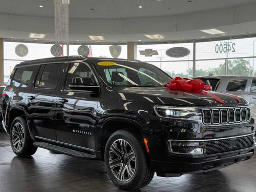 2024 Jeep Wagoneer Base