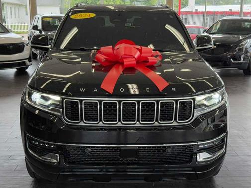 2024 Jeep Wagoneer Base