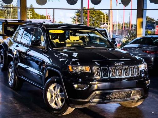 2017 Jeep Grand Cherokee Laredo