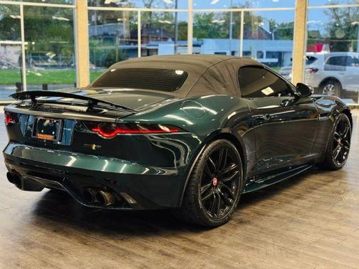 2016 Jaguar F-TYPE R