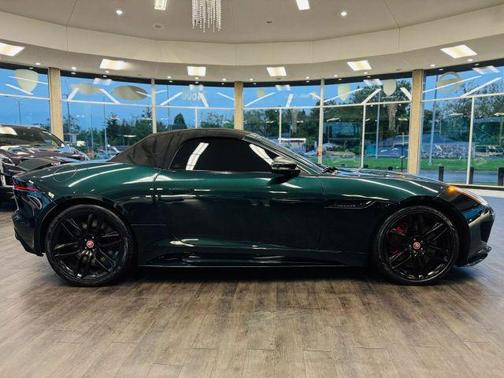 2016 Jaguar F-TYPE R