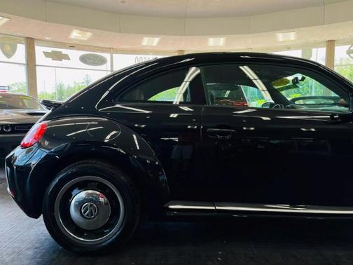 2016 Volkswagen Beetle 1.8T Classic