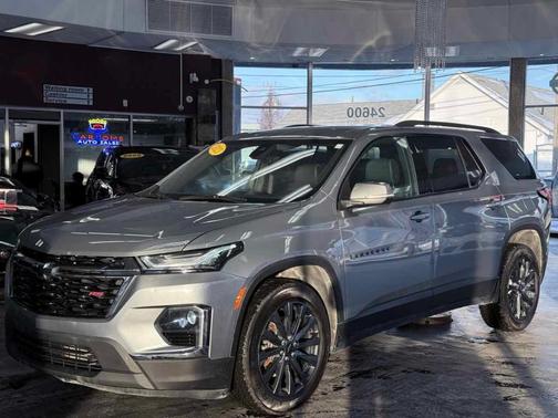 2023 Chevrolet Traverse RS