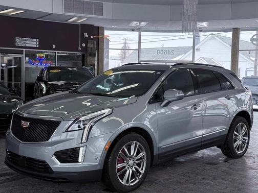2025 Cadillac XT5 Sport