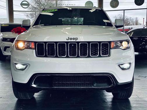 2021 Jeep Grand Cherokee Laredo E