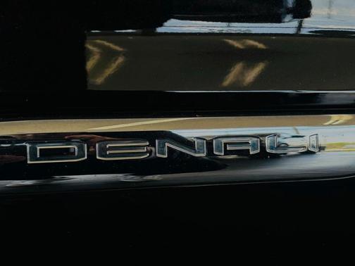 Ebony Twilight Metallic 2022 GMC Acadia Denali