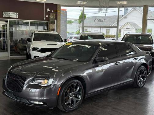 2022 Chrysler 300 S
