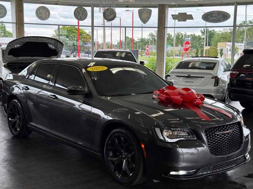 2022 Chrysler 300 S