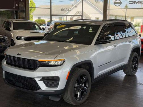 2022 Jeep Grand Cherokee Altitude