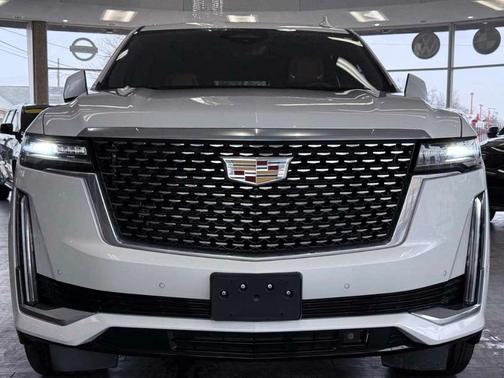2022 Cadillac Escalade Premium Luxury