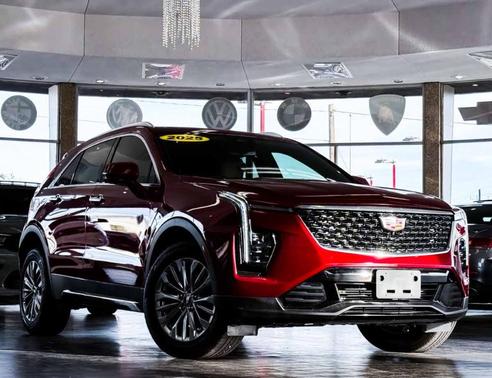2025 Cadillac XT4 Premium Luxury