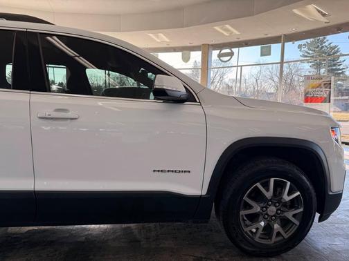2021 GMC Acadia SLE
